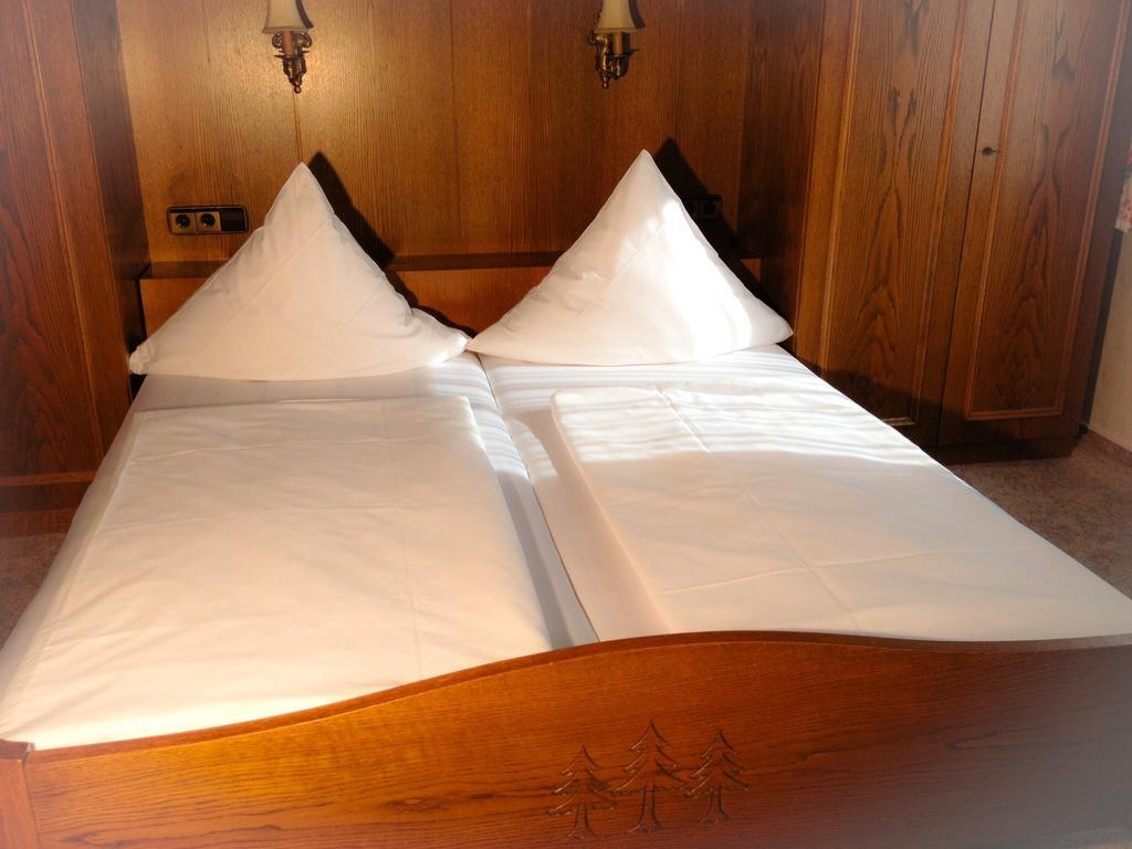 Schwarzwaldhotel / Волфах Екстериор снимка