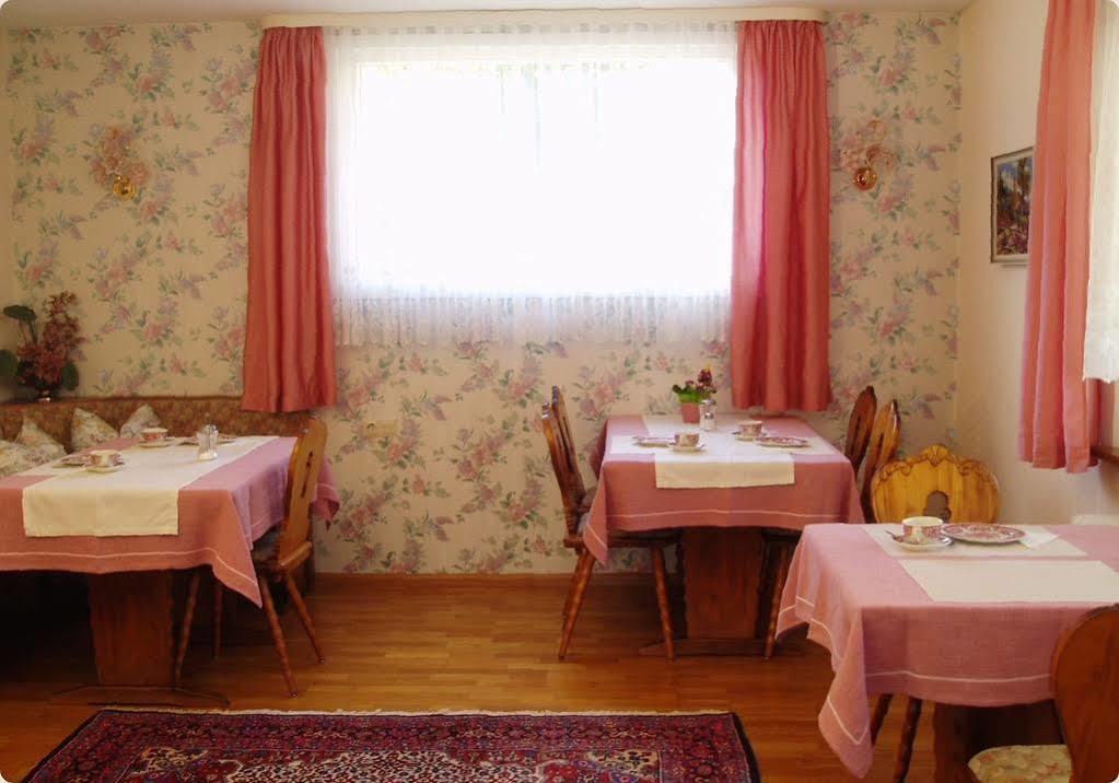 Schwarzwaldhotel / Волфах Екстериор снимка