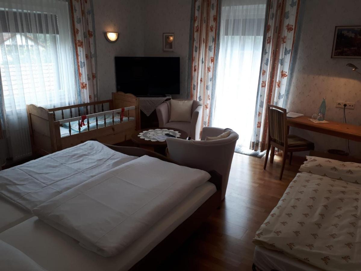 Schwarzwaldhotel / Волфах Екстериор снимка